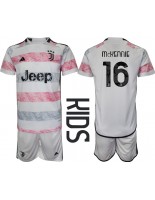 Juventus Weston McKennie #16 Venkovní dres pro děti 2023-24 Krátký Rukáv (+ trenýrky)